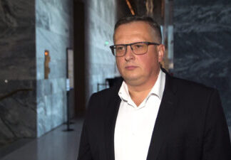 Sektor budowlany coraz bardziej skupia się na celach dekarbonizacji. Firmom potrzebne jest jednak wsparcie finansowe i legislacyjne