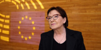 Cyberprzemoc coraz większym zagrożeniem dla dzieci. UE ogłosiła plan działania